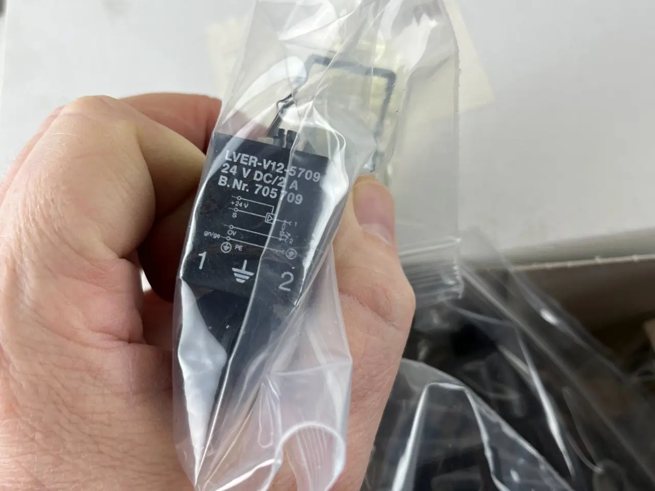 Billede 2 - Lutze LVER-V12-5709 DIN 43650 magnetventil stik DC