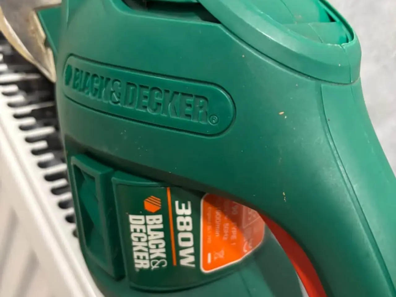 Billede 2 - Black & Decker 380W hækkeklipper