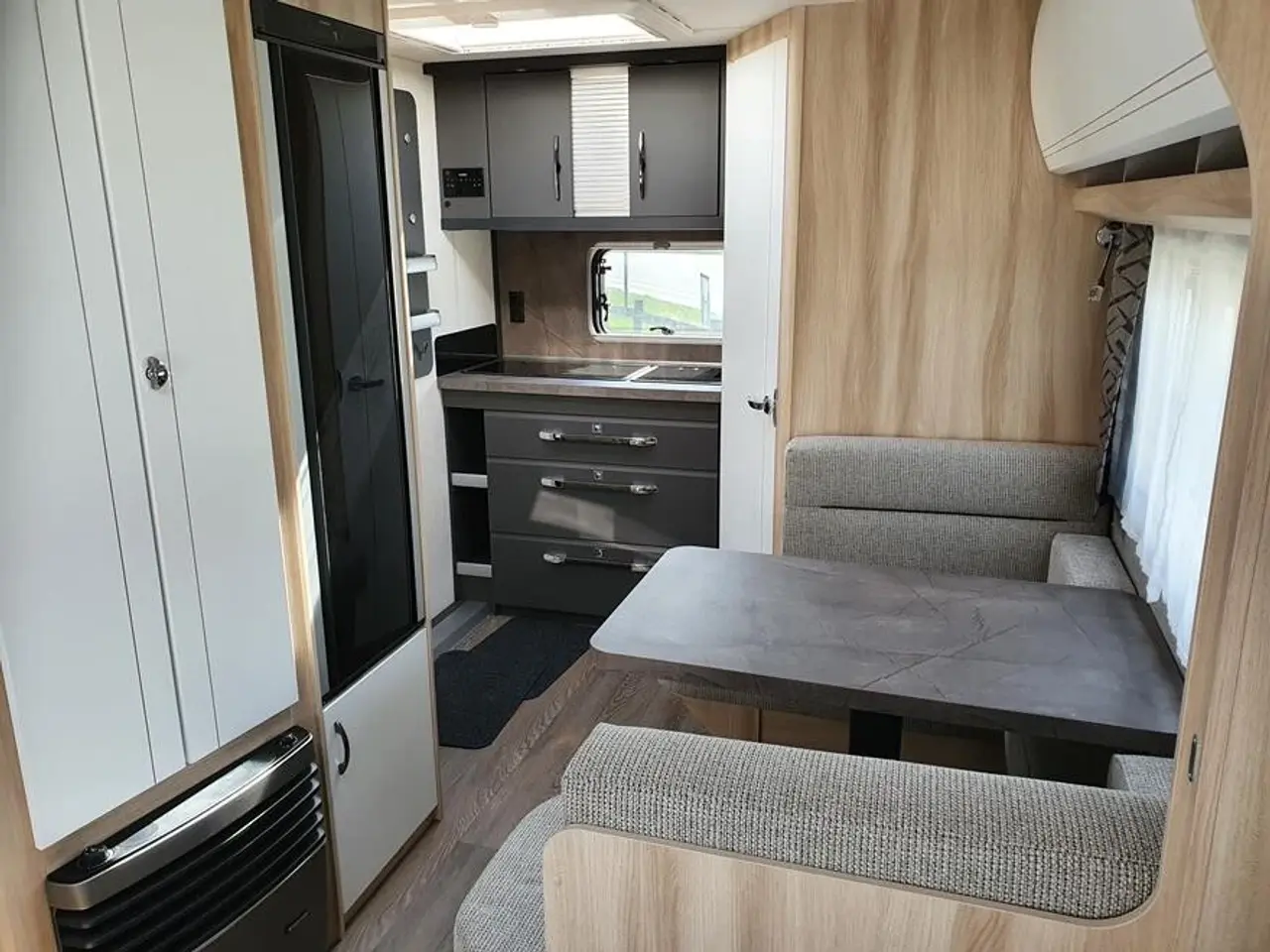 Billede 4 - Campingvogn - Hobby de luxe 460 SFf 2024 NY