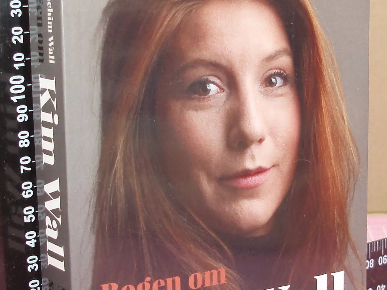 Billede 1 - Bogen om Kim Wall, når ordene slipper op