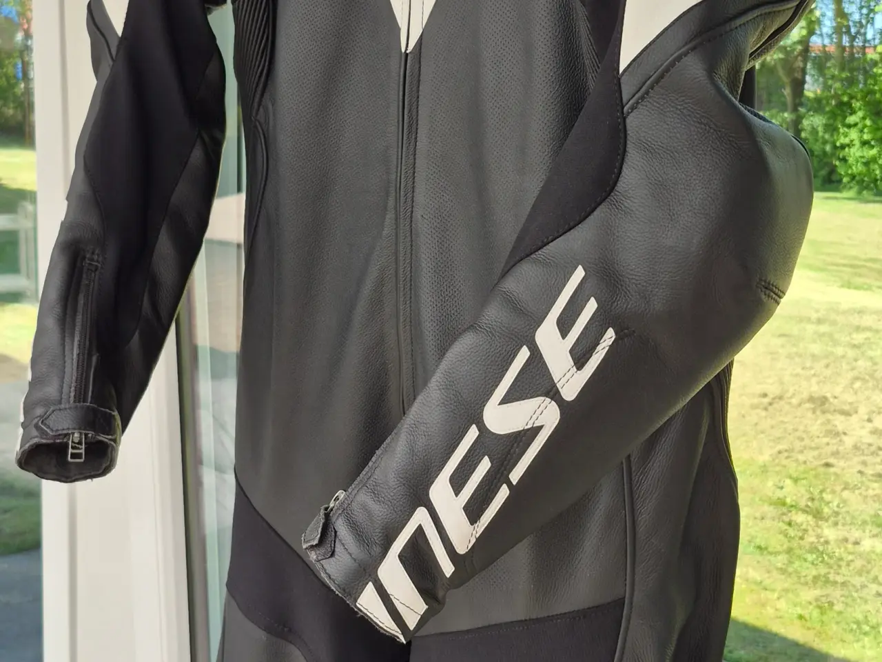 Billede 2 - Dainese Tosa 1pc læderdragt str. 54