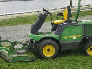 John Deere 1435
