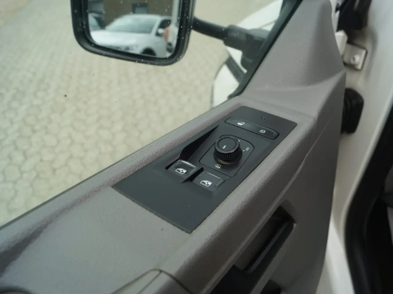 Billede 4 - VW Transporter 2,0 TDi 150 Db.Kab m/lad DSG