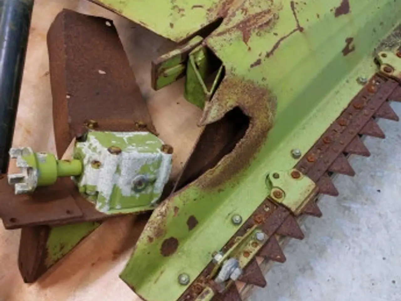 Billede 16 - Claas Commandor 116 Båcht Sidesknive
