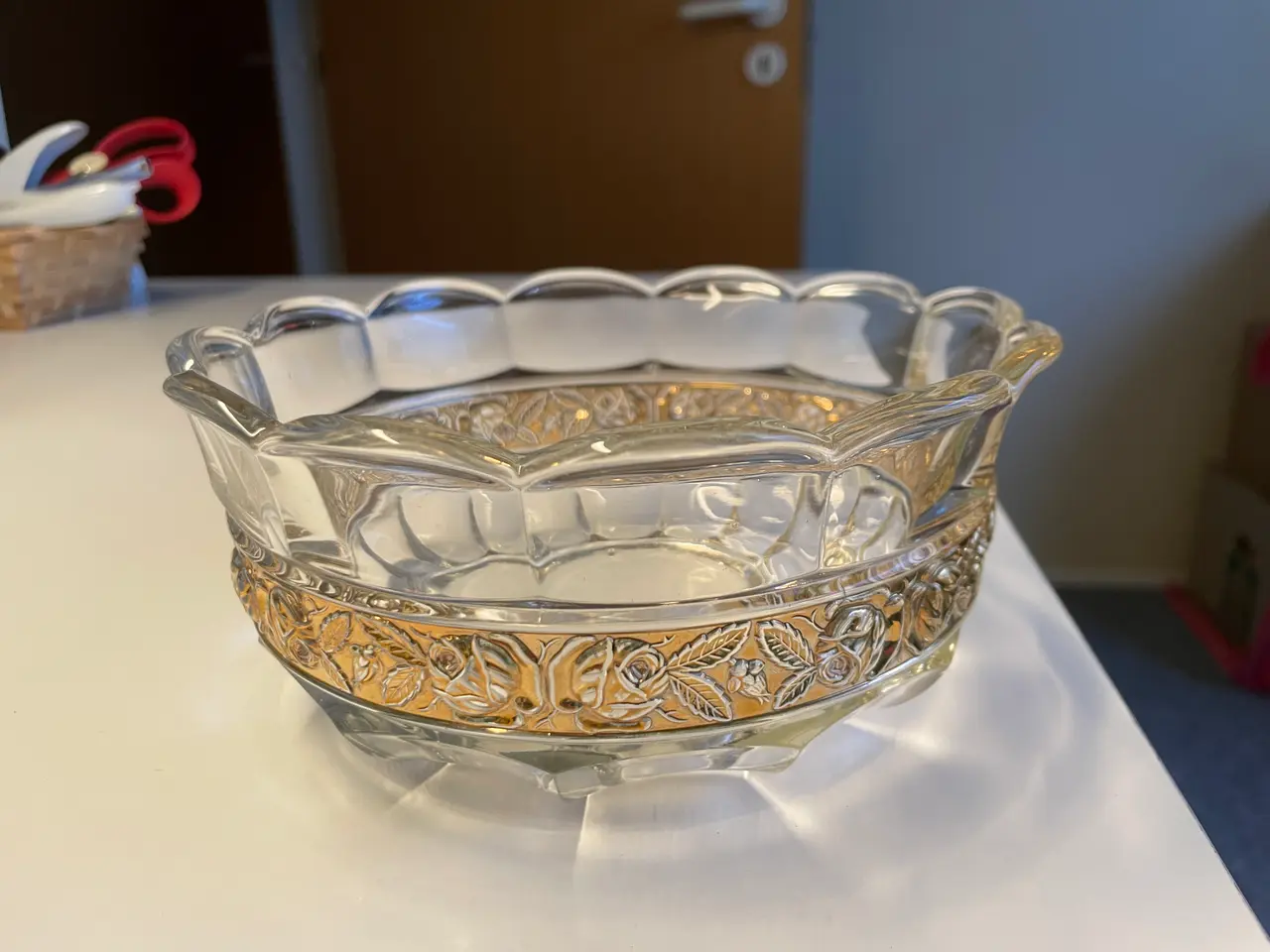 Billede 2 - Elegant glasskål med "guldbånd"
