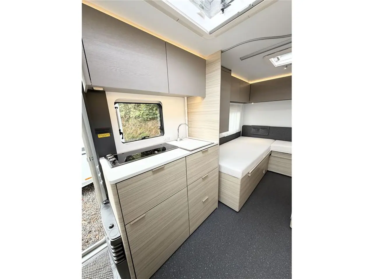 Billede 12 - 2023 - Adria Altea 502 UL Enkeltsenge-Lamel-Gulvtemp.-Mover-Telt