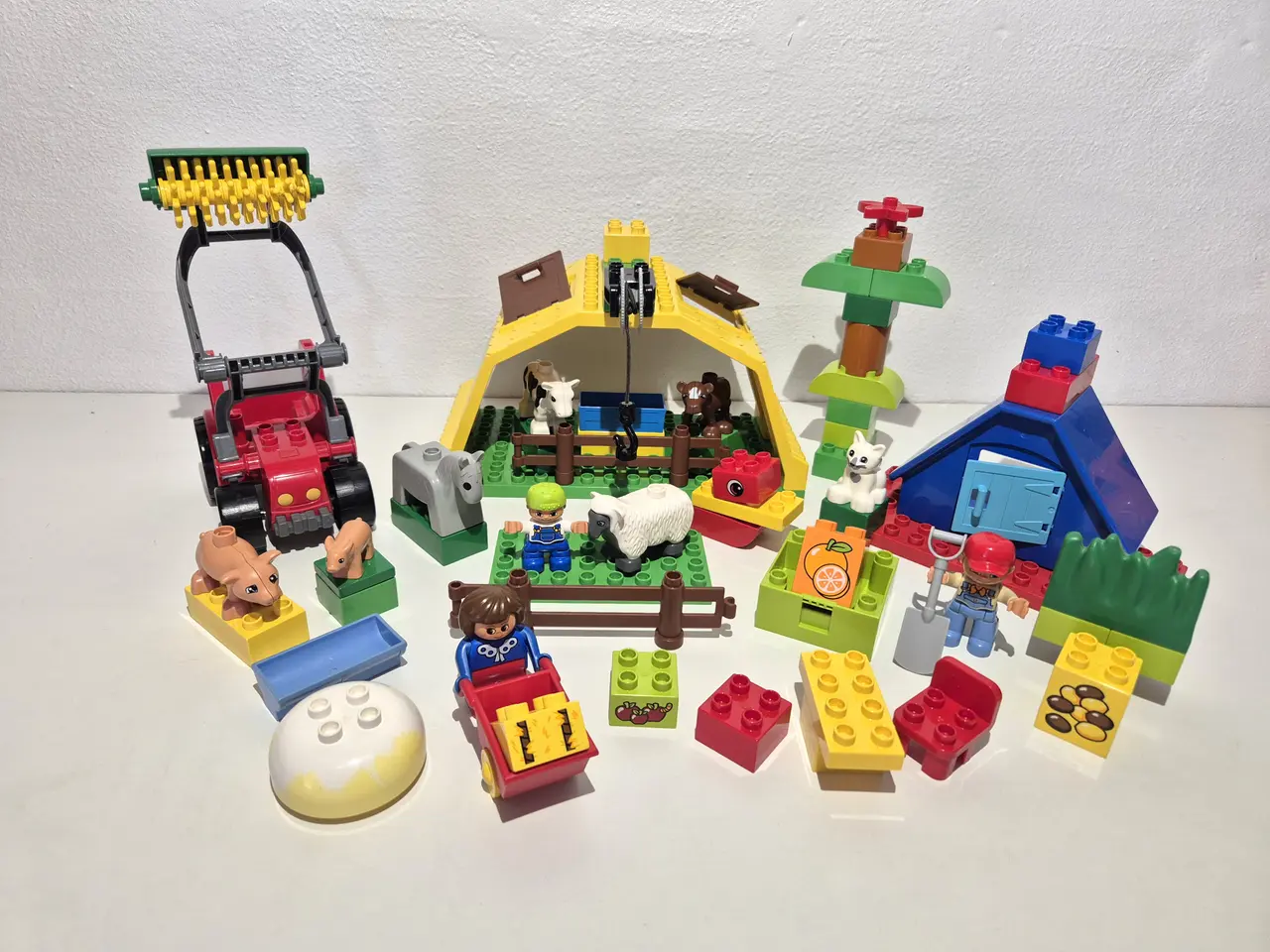 Billede 1 - Duplo Bondegård, Dyr, Traktor, Bygningsdele samt f