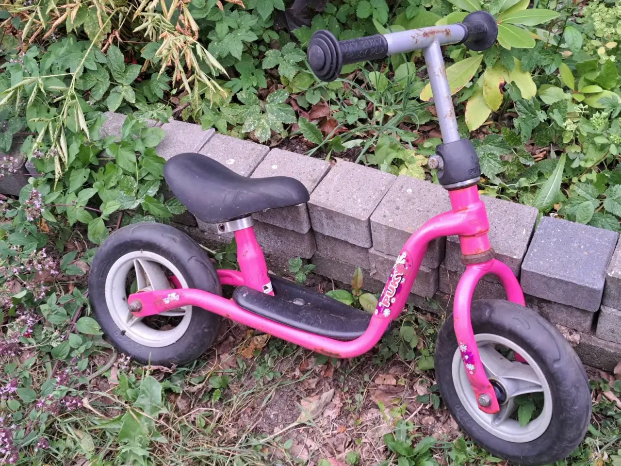 Billede 1 - Løbecykel