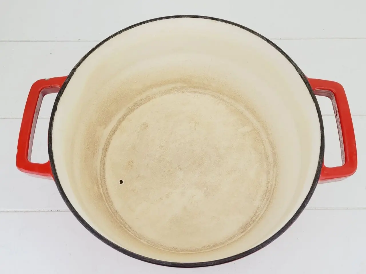 Billede 3 - ⭐️- Pyrex Støbejernsgryde: Holdbarhed og Stil 