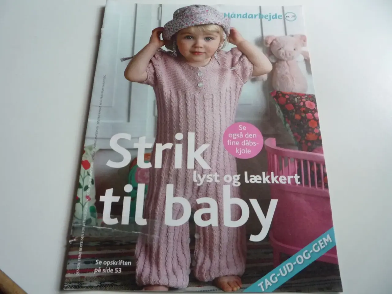 Billede 1 - Strik lyst og lækkert til baby, bl.a. dåbskjole