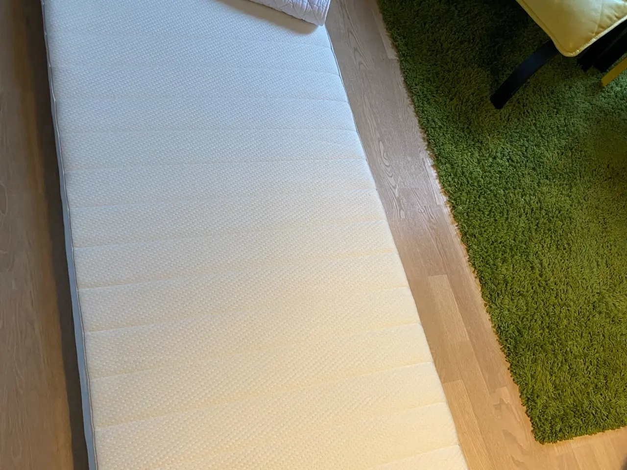 Billede 1 - Topmadras 200/80/6 cm