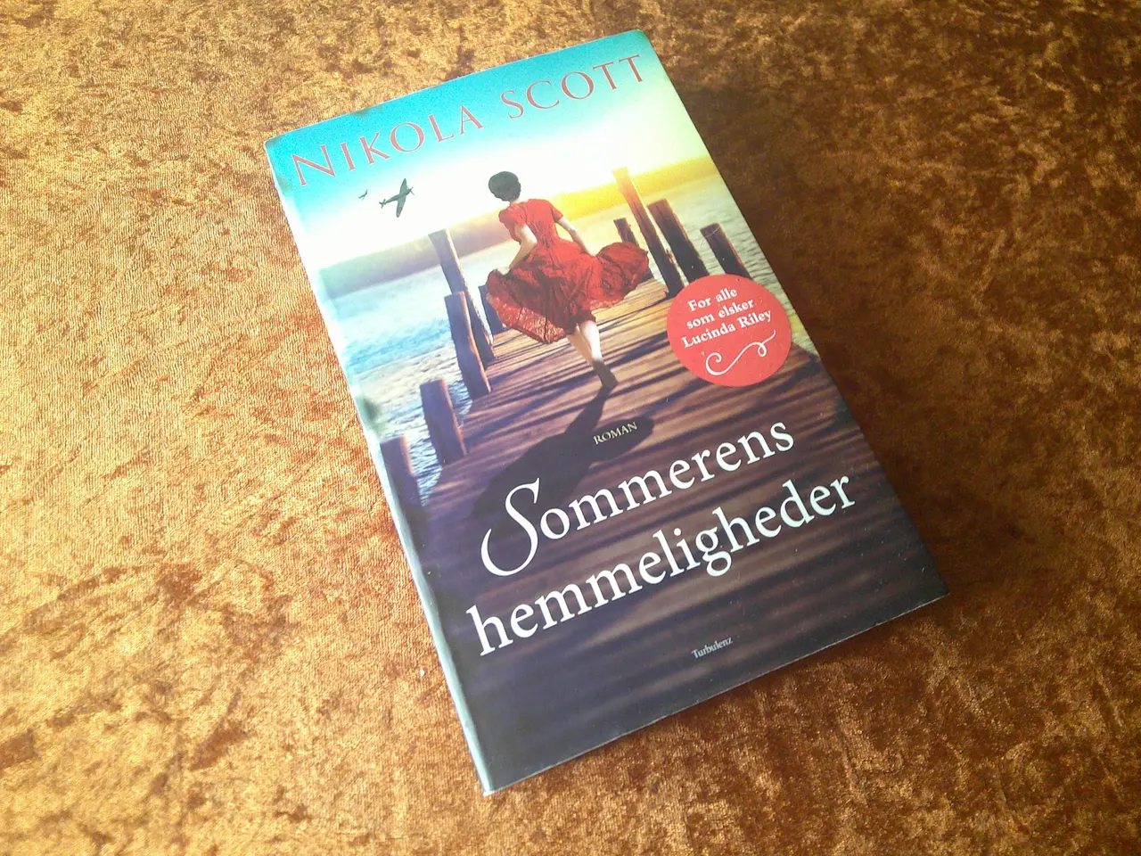 Billede 1 - Sommerens hemmeligheder, Nikola Scott,