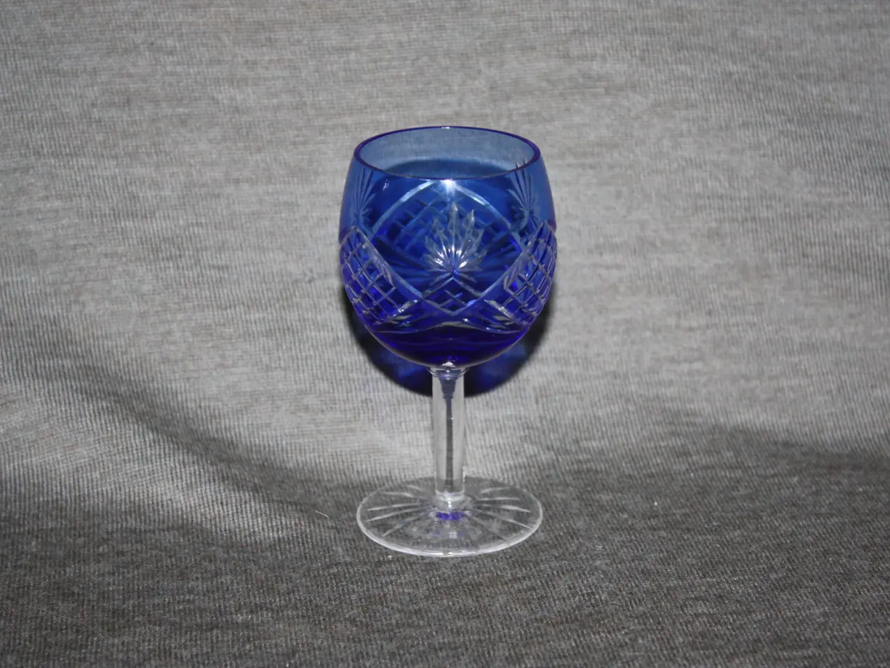 Billede 2 - Bøhmer glas i blå ca 10 cm høje