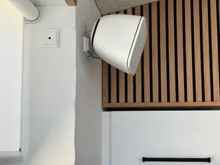 Bowers and Wilkins am1