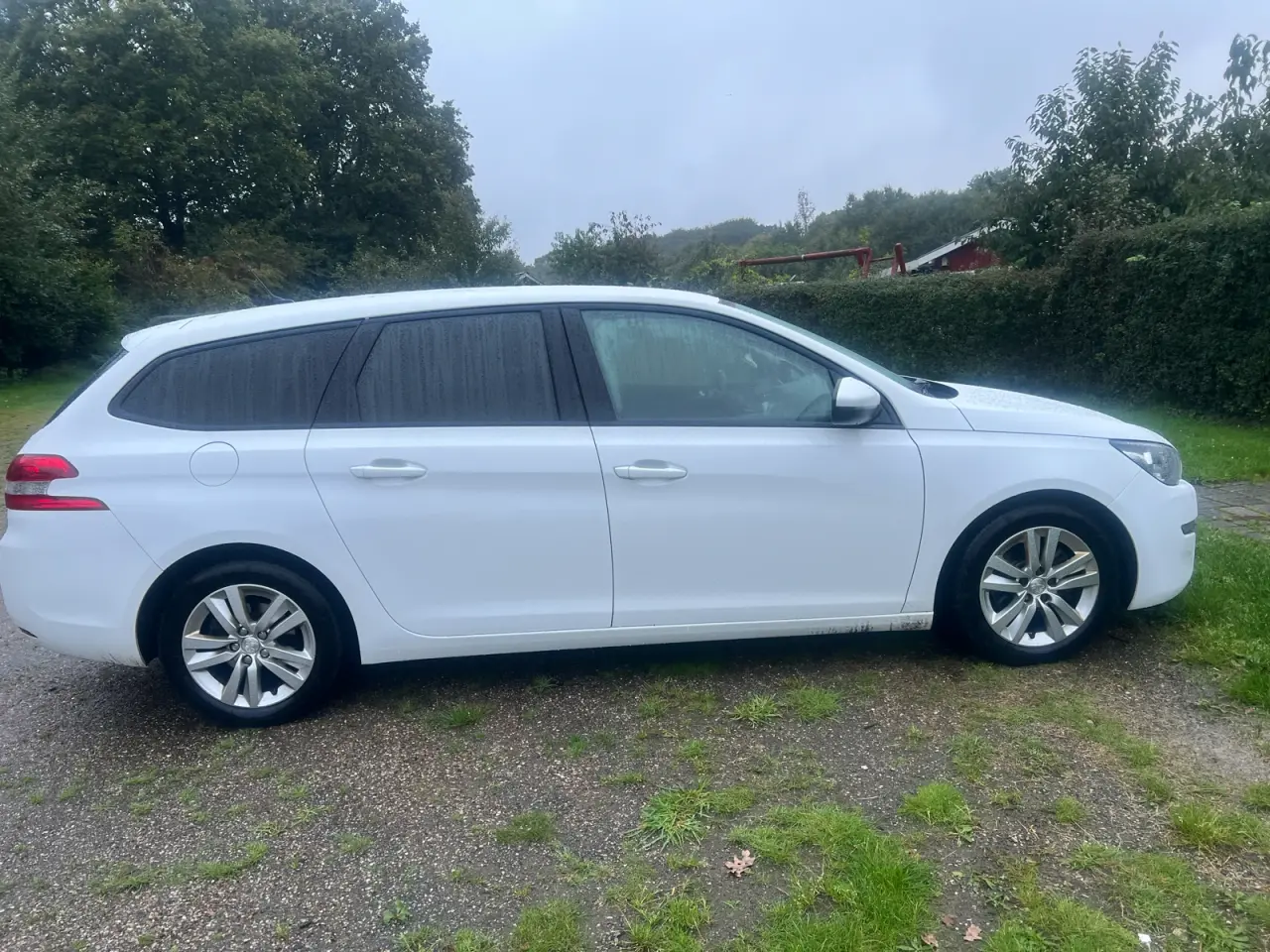 Billede 8 - Peugeot 308 – 2016 – Hvid – Diesel 🤍