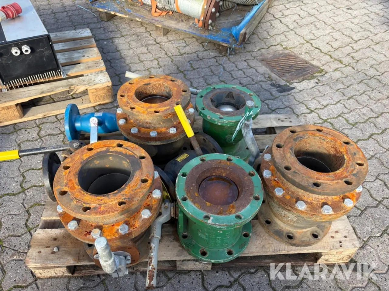 Billede 6 - Kuglehaner Blandet 8 styk