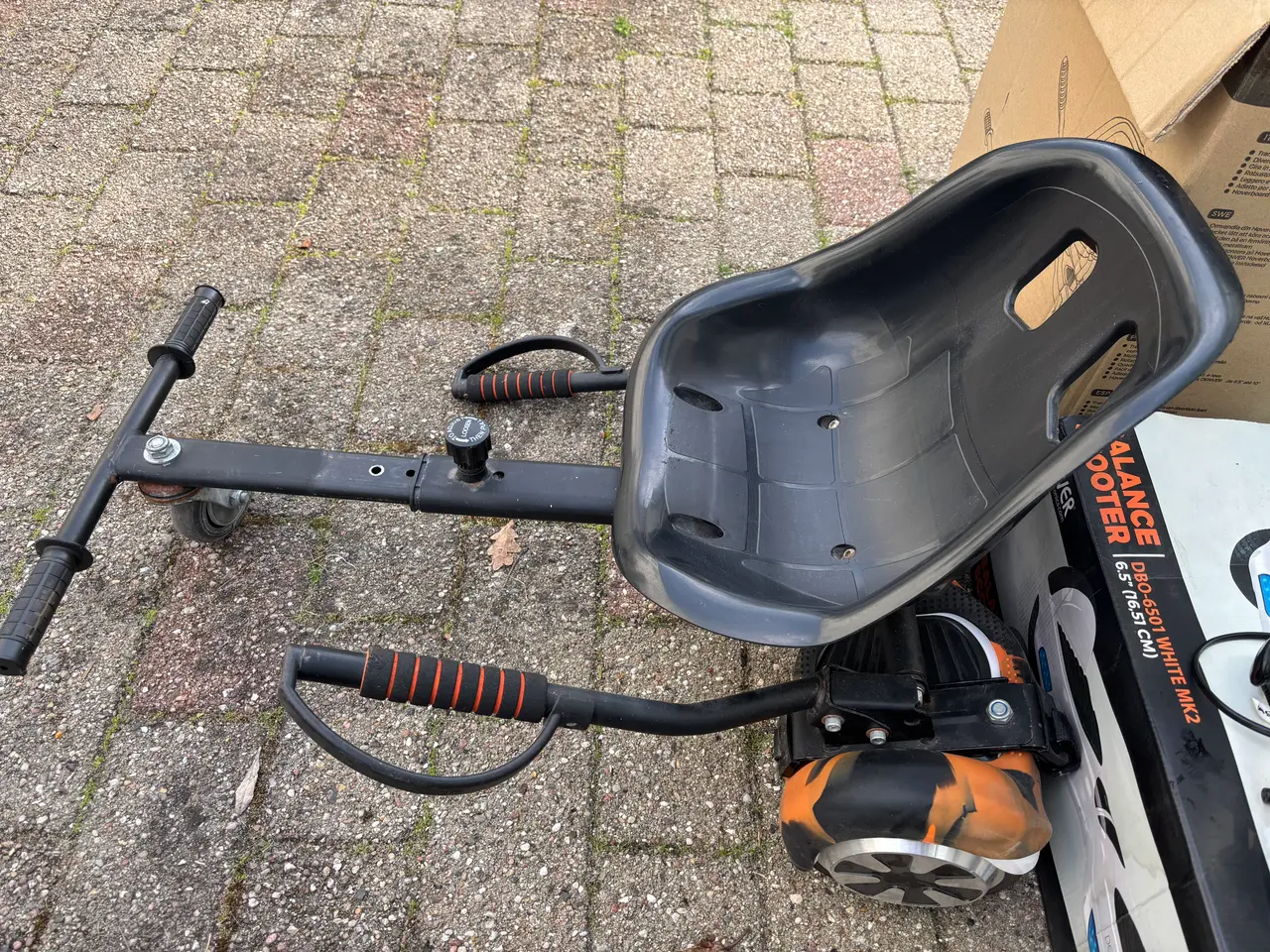 Billede 2 - Hoverboard m/ gokart sæde, balance stang m.m.