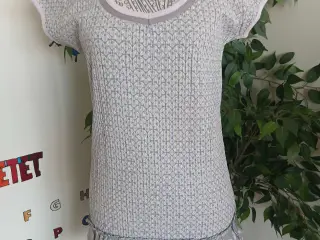 Top. Cream. Large/40