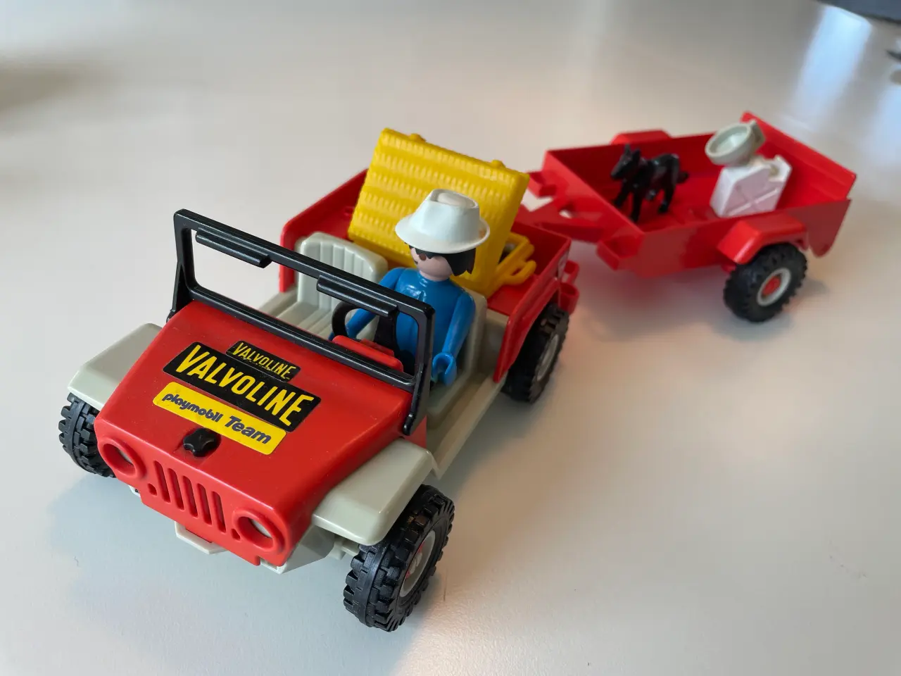 Billede 2 - Playmobil køretøjer med tilbehør