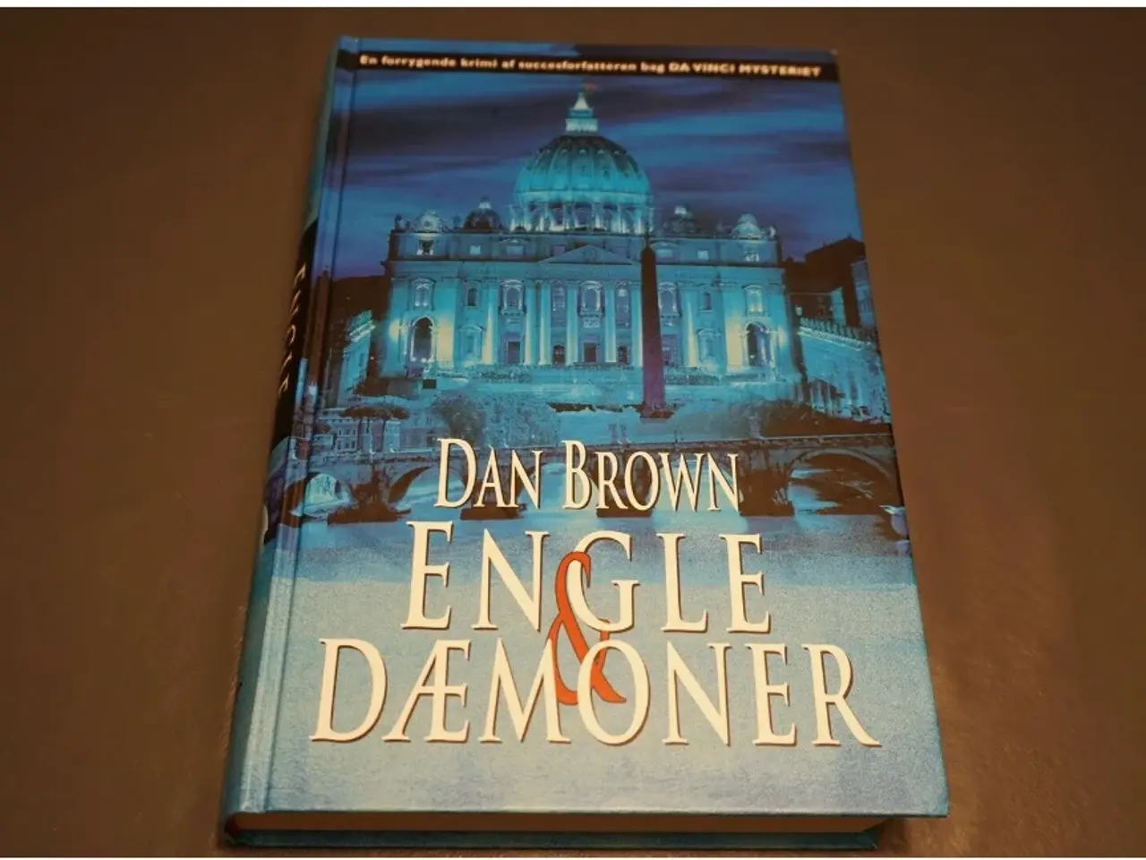 Billede 1 - Engle og Dæmoner, Dan Brown