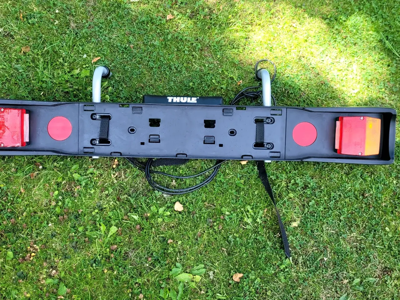 Billede 5 - Thule lygtebom / nummerplade holder