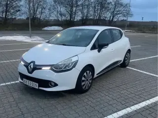 CLIO IV (27,8km/L)