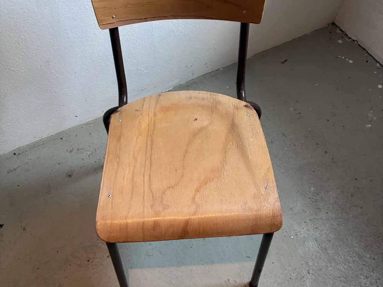 Billede 2 - 32 stabelbare stole – med og uden hynder