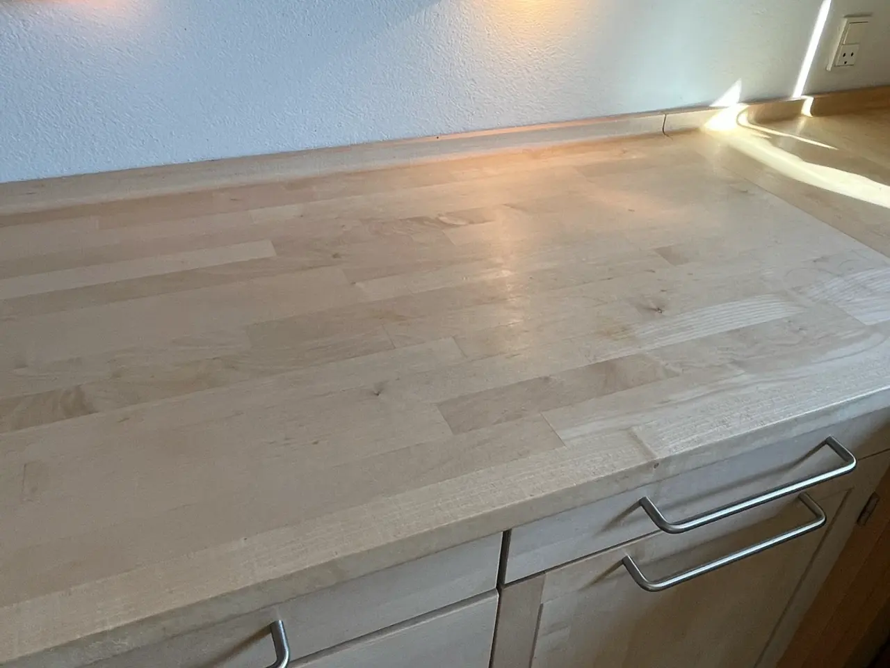 Billede 5 - Lyst Landkøkken med granitbordplade