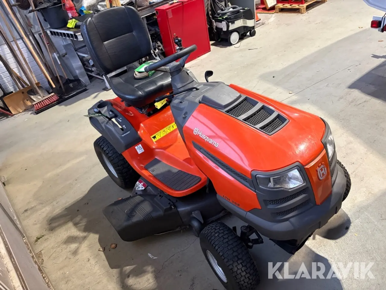 Billede 3 - Græsslåmaskine Husqvarna LTH 152