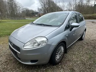 Fiat Punto 1,4 fra 2007 sælges som projektbil elle