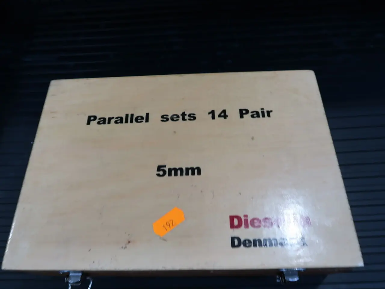 Billede 3 - Parallelklodser DIESELLA