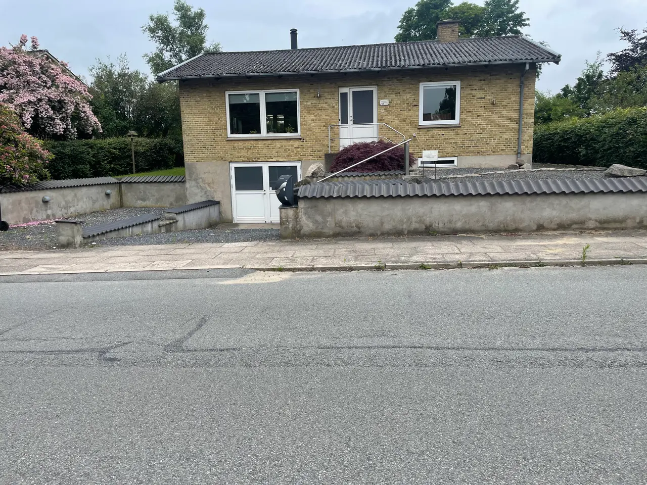 Billede 1 - Hus sælges i Løgstrup