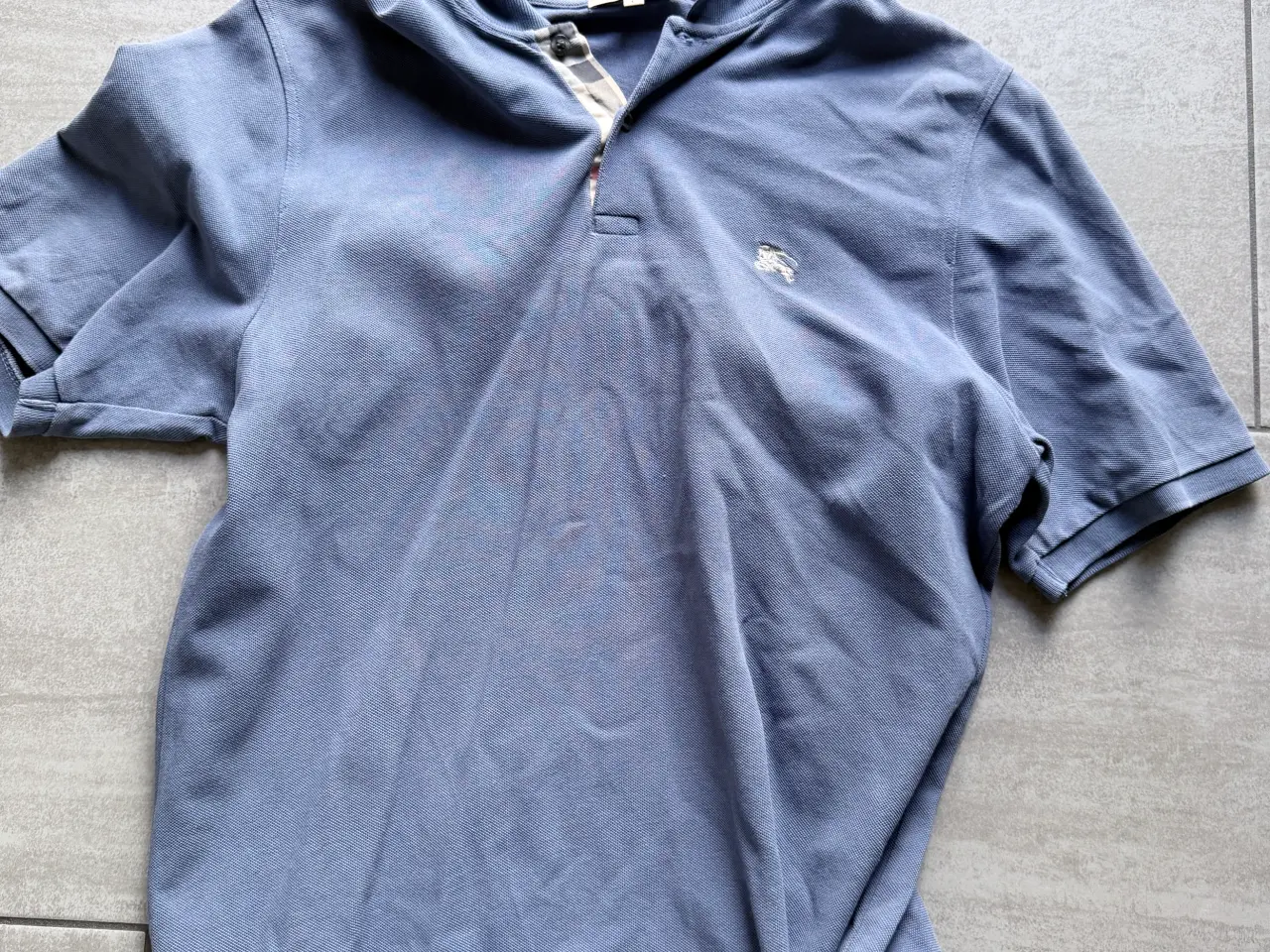 Billede 1 - Burberry Polo i str. L