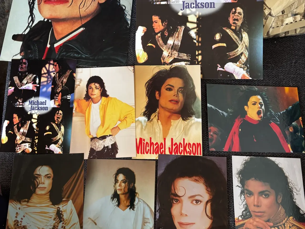 Billede 1 - Lot med 10 Michael Jackson kort og billeder sælges