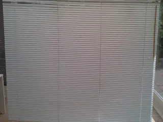 Persienne L135 * B160 cm.