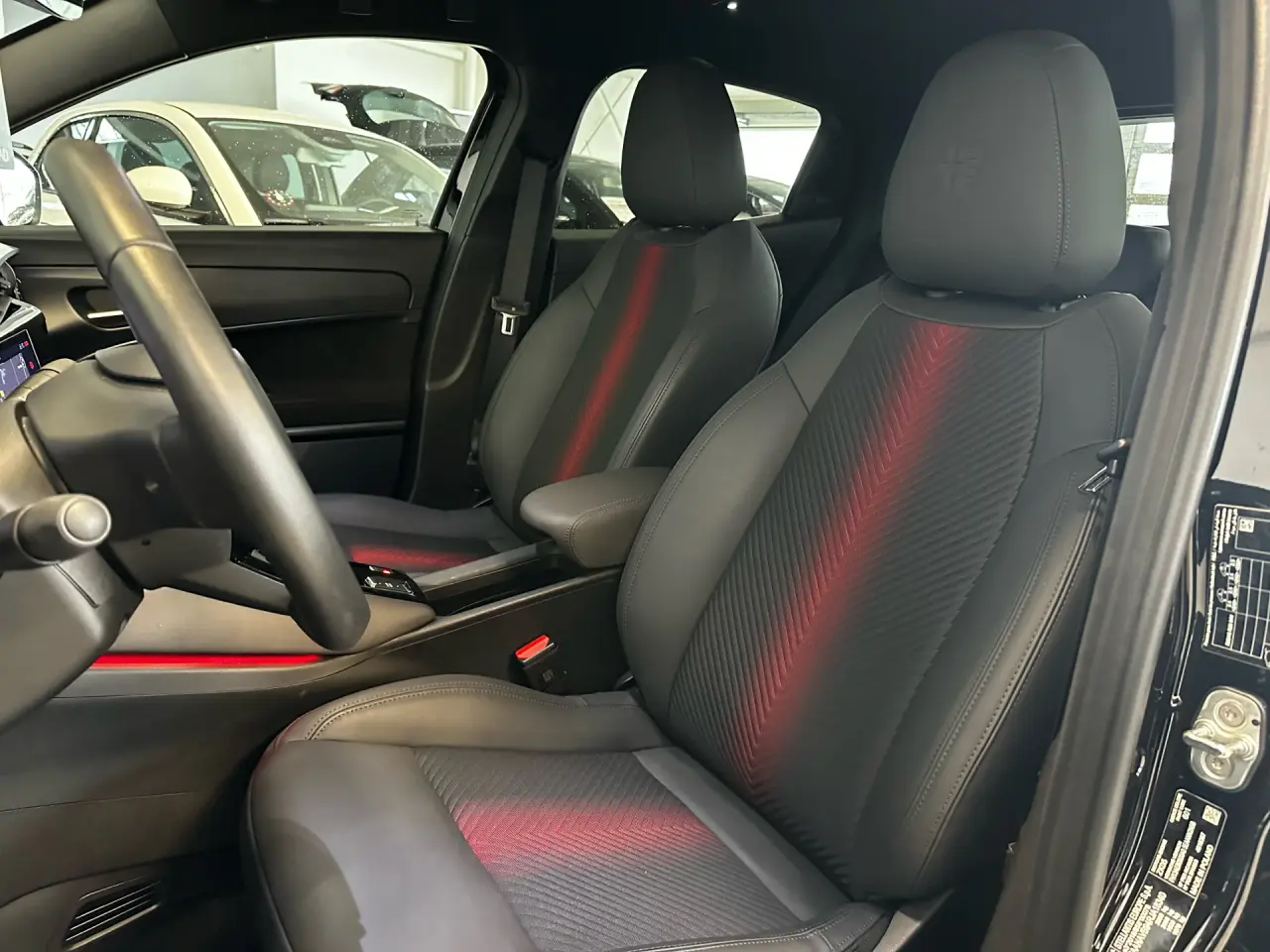 Billede 4 - Alfa Romeo Junior EL Veloce 280HK 5d Aut.