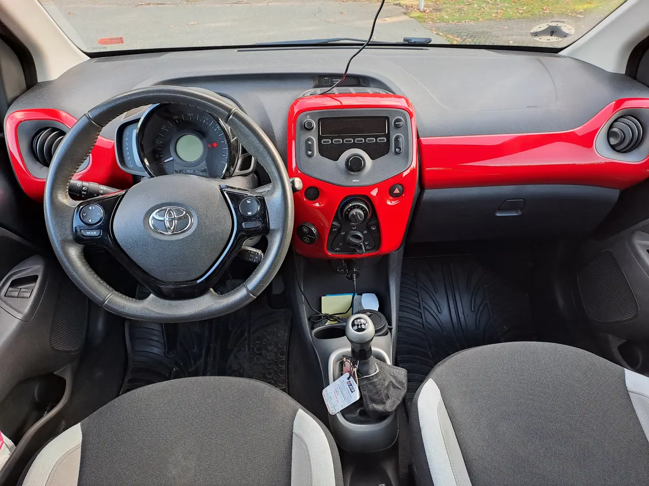 Billede 6 - Toyota Aygo 1.0, VVT-I X-play Årg. 2015 (LAV KM)