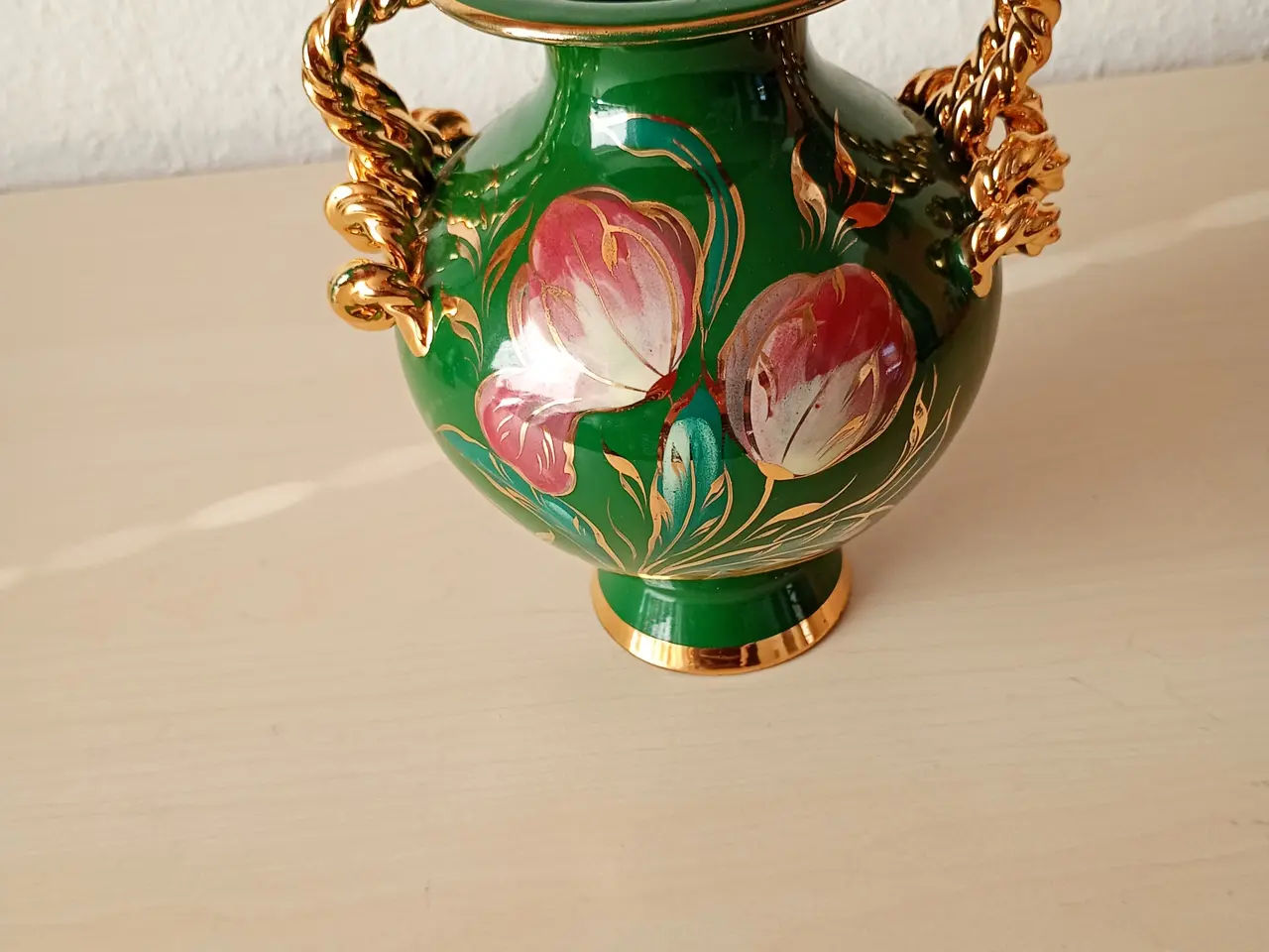 Billede 2 - Vase i en skøn grøn farve