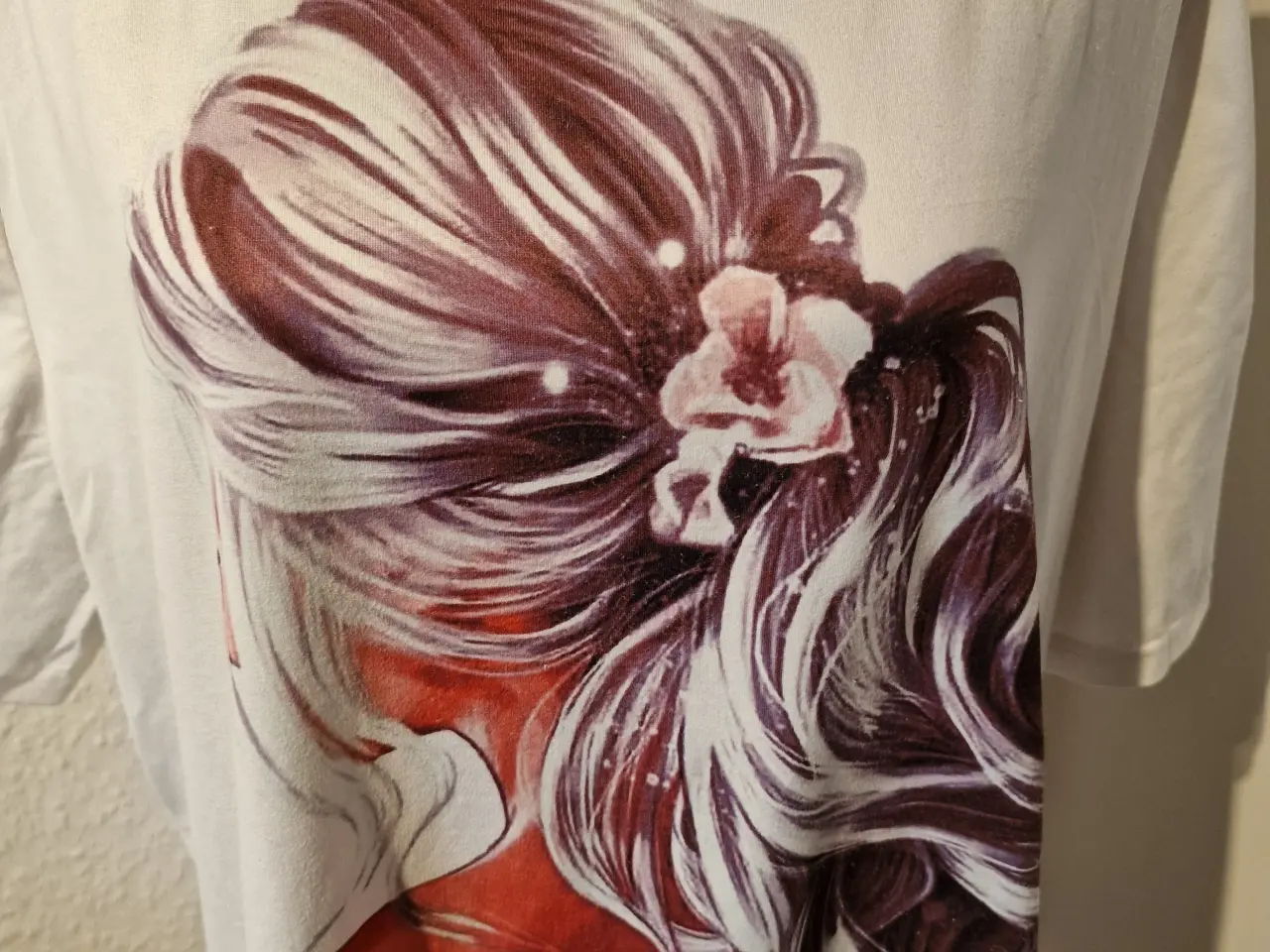 Billede 2 - T-shirt SHEIN CURVE