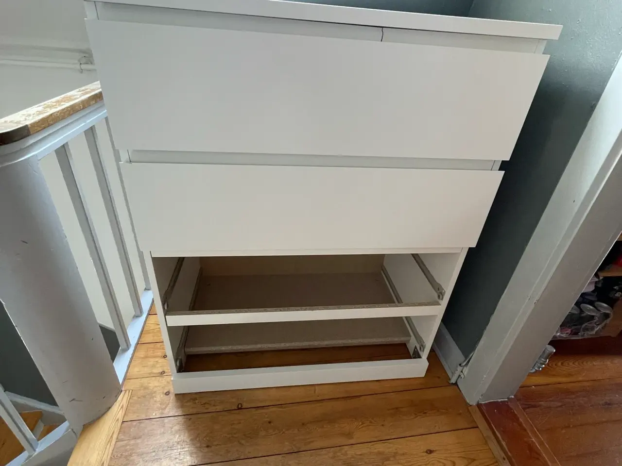 Billede 1 - Kommode fra ikea med 4 skuffer