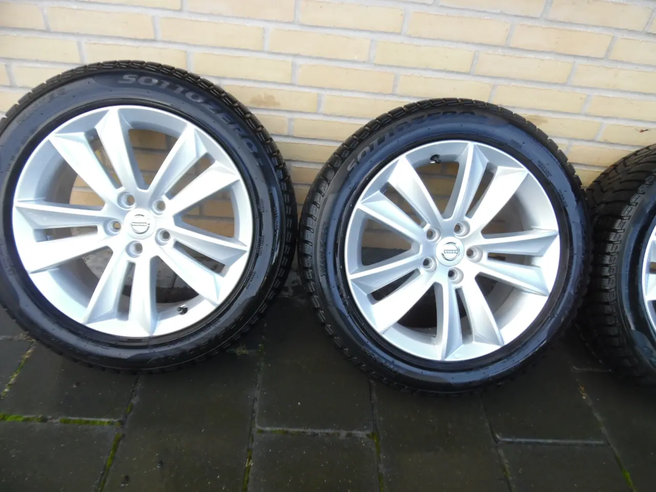 Billede 7 - Volvo V60 alufælge m. Pirelli vinterdæk