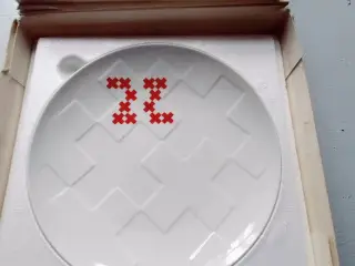røde kors platte designer af prins henrik