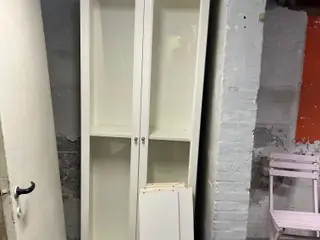 Ikea vitrine skab