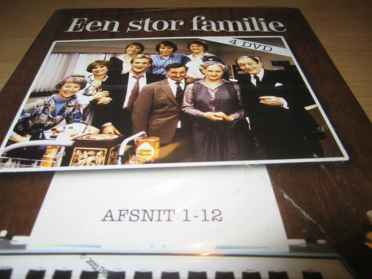 Billede 1 - EEN STOR FAMILIE. HELE SERIEN.