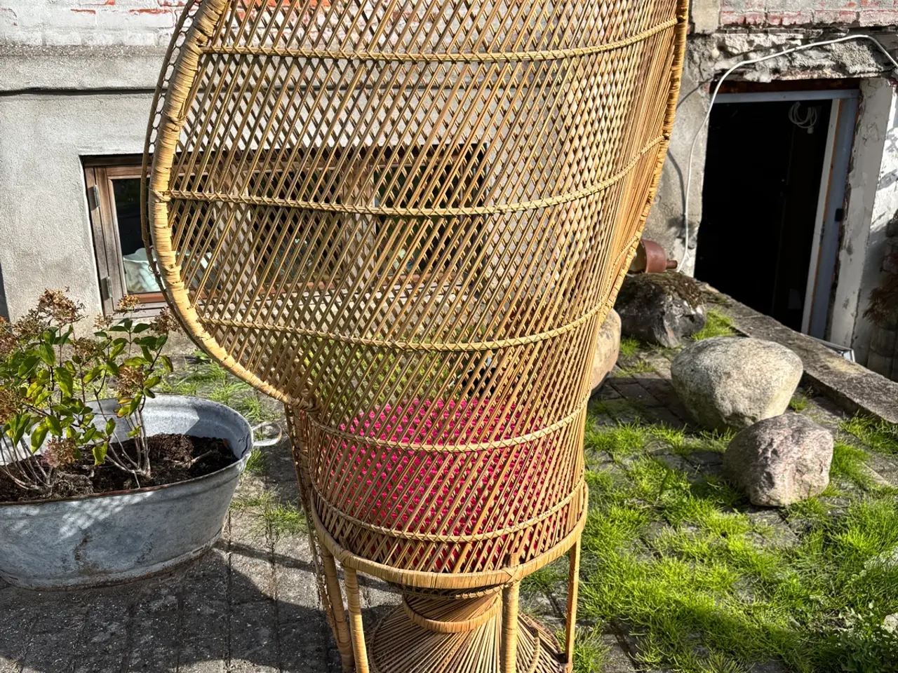 Billede 2 - Ikonisk påfuglestol i naturrattan