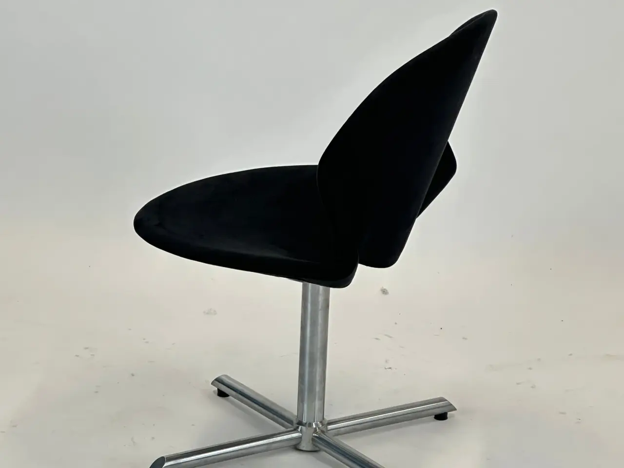 Billede 4 - Fredericia Furniture Rex Loungestol – Sort Metal Stel