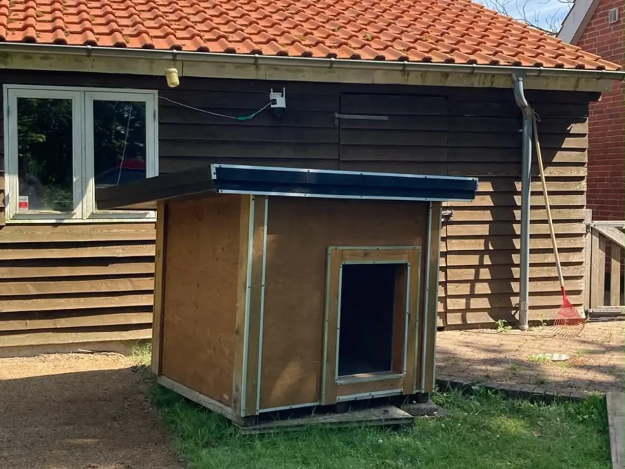 Billede 2 - Hundehus