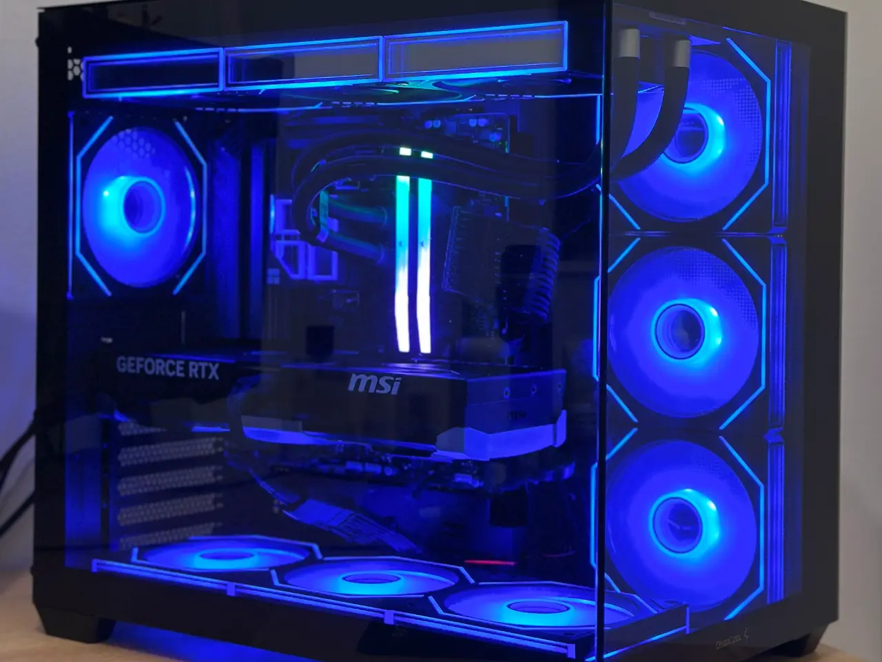 Billede 1 - RTX 5070 Ti / 9800X3D - HIGH END PC