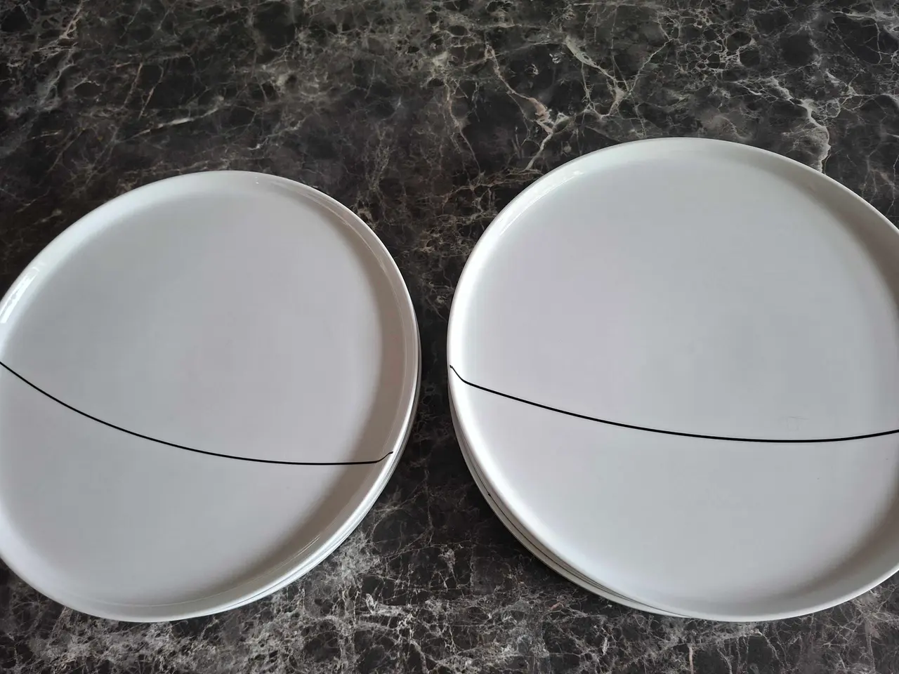 Billede 1 - Middagstallerkner 9 stk Menu kontur
