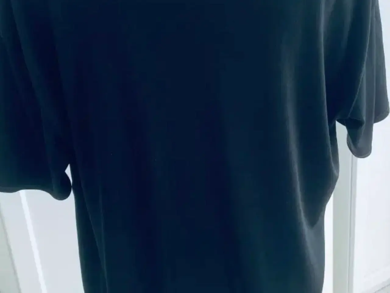 Billede 4 - T-shirt i mørk grøn